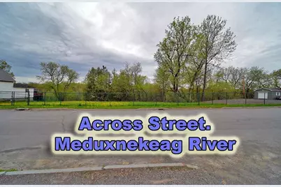 23 Mill Street, Houlton, ME 04730 - Photo 6