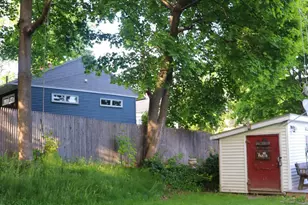 230 Oak St, Lewiston, ME 04240 - Photo 20