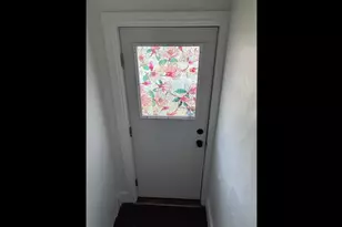 230 Oak St, Lewiston, ME 04240 - Photo 16