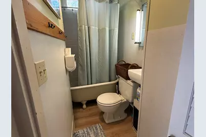 230 Oak Street, Lewiston, ME 04240 - Photo 16