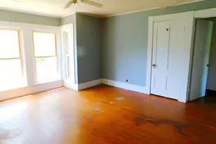 10 Elm St, Houlton, ME 04730 - Photo 12
