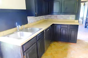 10 Elm St, Houlton, ME 04730 - Photo 6