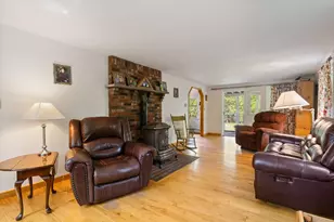 337 Elm St, Limerick, ME 04048 - Photo 8