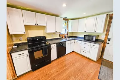 14 Helen Street, Auburn, ME 04210 - Photo 22