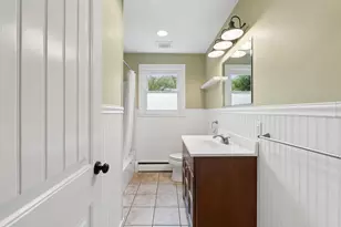 19 Hamlin Rd, Falmouth, ME 04105 - Photo 14
