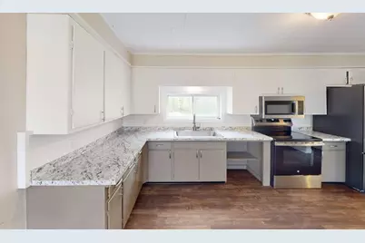 22 Ayer Street, Lincoln, ME 04457 - Photo 6