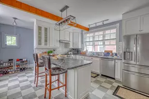 17 Winter St, Waterville, ME 04901 - Photo 10