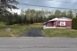547 Riverview St, Madawaska, ME 04756 - Photo 8