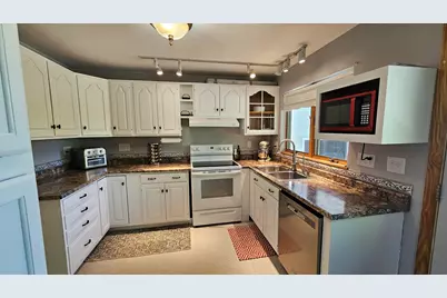 28 Park Avenue E, Brewer, ME 04412 - Photo 10