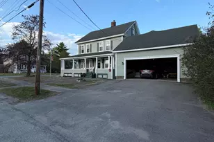 137 Maine Ave, Millinocket, ME 04462 - Photo 6