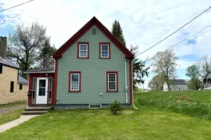 14 Shackford St, Eastport, ME 04631 - Photo 2