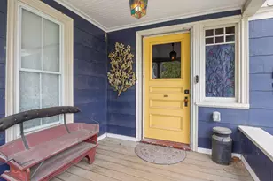 7 Porter St, Paris, ME 04281 - Photo 1