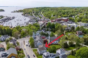 6 Mountain St, Camden, ME 04843 - Photo 2