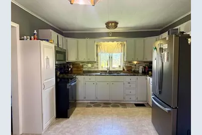 562 Grimes Road, Caribou, ME 04736 - Photo 10