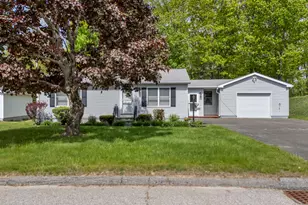 28 St Patrick Ave, Lewiston, ME 04240 - Photo 10