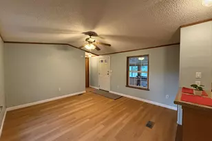 15 Michaels Way, Paris, ME 04281 - Photo 2