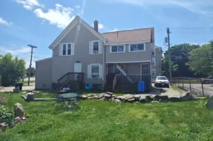 7 Grove St, Auburn, ME 04210 - Photo 4