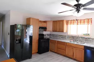 25 Brandy Ln, Hudson, ME 04449 - Photo 20