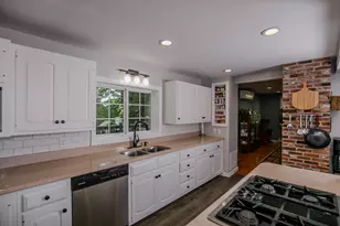 11 Old Western Ave, Winthrop, ME 04364 - Photo 14