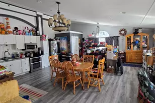 276 Main St, Madawaska, ME 04756 - Photo 14