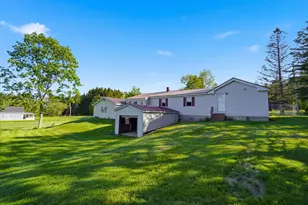 2657 Union St, Hermon, ME 04401 - Photo 2