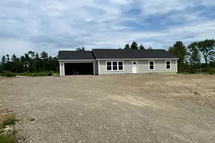 9 Blue Sky Dr, Levant, ME 04456 - Photo 2