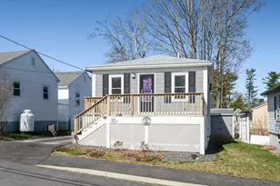 32 Fern Ave, Old Orchard Beach, ME 04064 - Photo 6