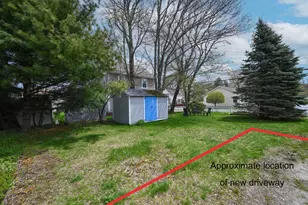 29 Pleasant St, Bar Harbor, ME 04609 - Photo 2