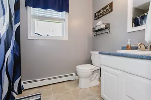 135 Meadow Ln, Farmington, ME 04938 - Photo 18