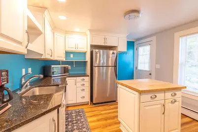 56 Bow Street, Freeport, ME 04032 - Photo 4