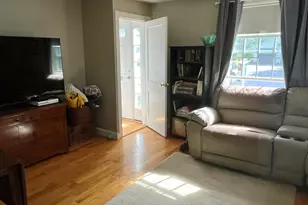 32 Gillander Ave, Auburn, ME 04210 - Photo 8