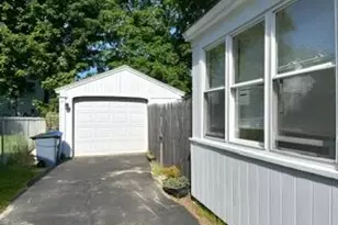 32 Gillander Ave, Auburn, ME 04210 - Photo 18