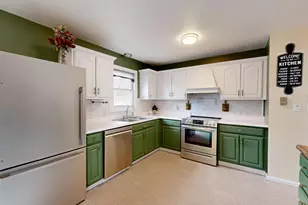 36 Sewall St, Livermore Falls, ME 04254 - Photo 2