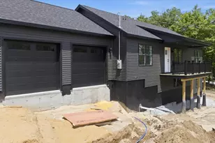 3 Meadow Ln, Oxford, ME 04270 - Photo 10