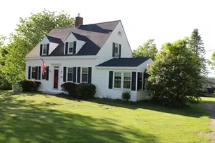 381 Highland Ave, Gardiner, ME 04345 - Photo 2