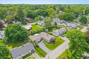 27 Weymouth St, Saco, ME 04072 - Photo 4
