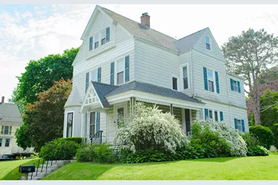 12 Lincoln Street, Rockland, ME 04841 - Photo 1