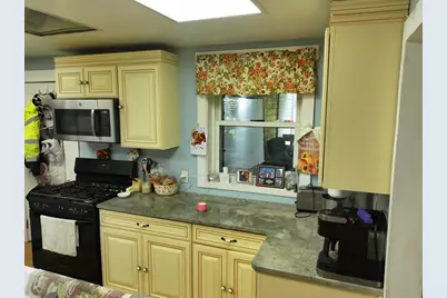 16 Bartlett Street, Gardiner, ME 04345 - Photo 12