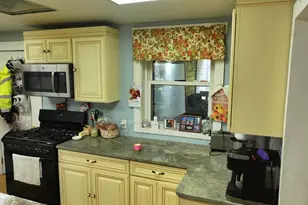 16 Bartlett St, Gardiner, ME 04345 - Photo 12