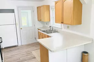 549 Roosevelt Trail, Windham, ME 04062 - Photo 10
