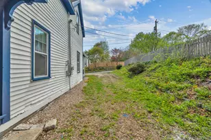 9 Fountain St, Gardiner, ME 04345 - Photo 6