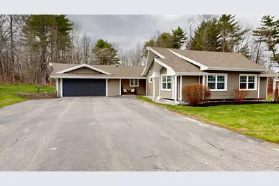 16 Robinson Gardens, Lewiston, ME 04240 - Photo 2