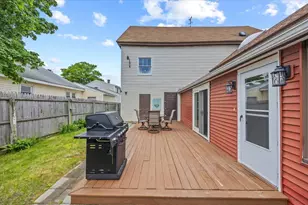 152 Prospect St, Biddeford, ME 04005 - Photo 2