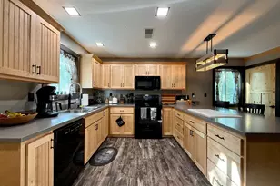 8 Breezy Knl Ln, Baileyville, ME 04694 - Photo 20