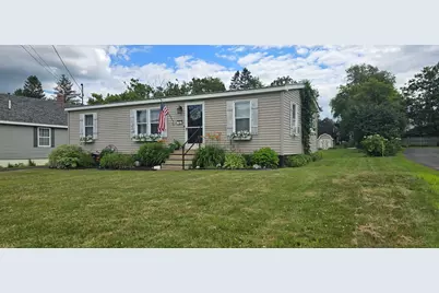 32 Green Street, Houlton, ME 04730 - Photo 6