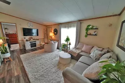 32 Green Street, Houlton, ME 04730 - Photo 6