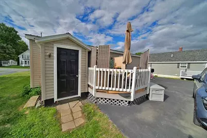 32 Green Street, Houlton, ME 04730 - Photo 14