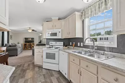 11 Ofarrell Street, Topsham, ME 04086 - Photo 8