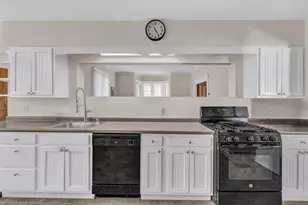 47 Masonic St, Rockland, ME 04841 - Photo 46
