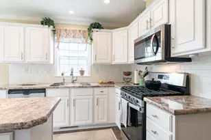 2 Vinalhaven Dr, Berwick, ME 03901 - Photo 16